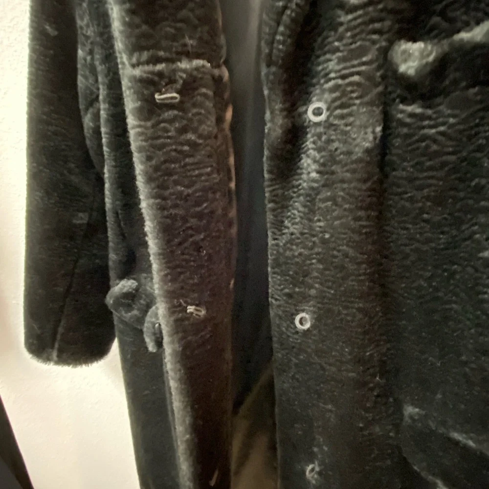 🖤Express • VINTAGE • black faux fur coat • M • EUC - Picture 4 of 7
